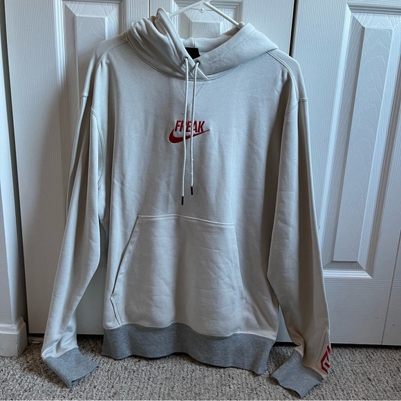 Nike Other - Men’s Nike basketball Giannis hoodie size medium